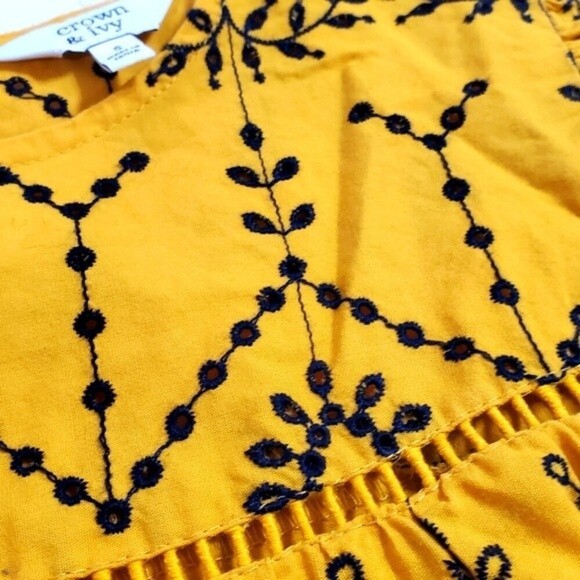 Crown & Ivy Gorgeous Top for Fall 🍁🎃 - sz Small - Picture 4 of 7